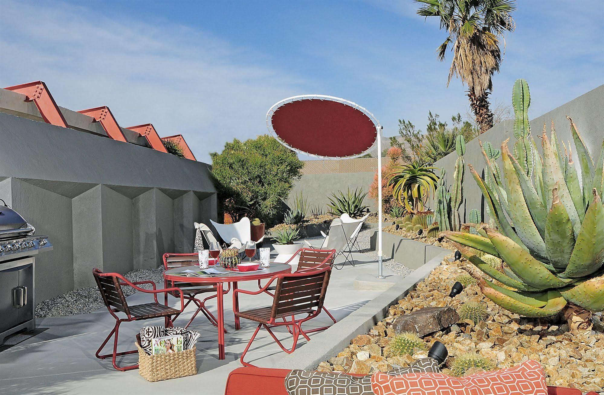 Hotel Lautner Desert Hot Springs Kültér fotó